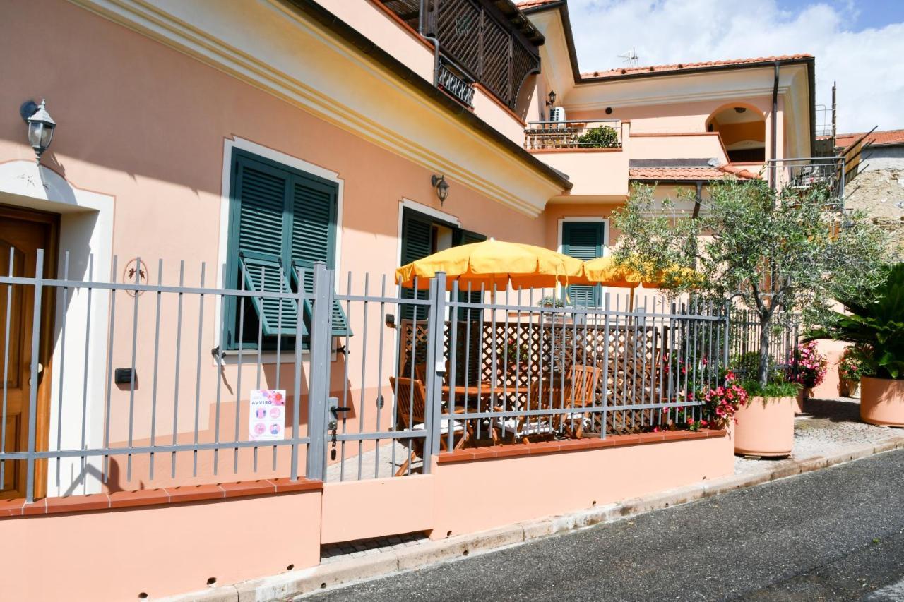 Villa Gli Angeli Agriturismo Cisano sul Neva Exterior foto