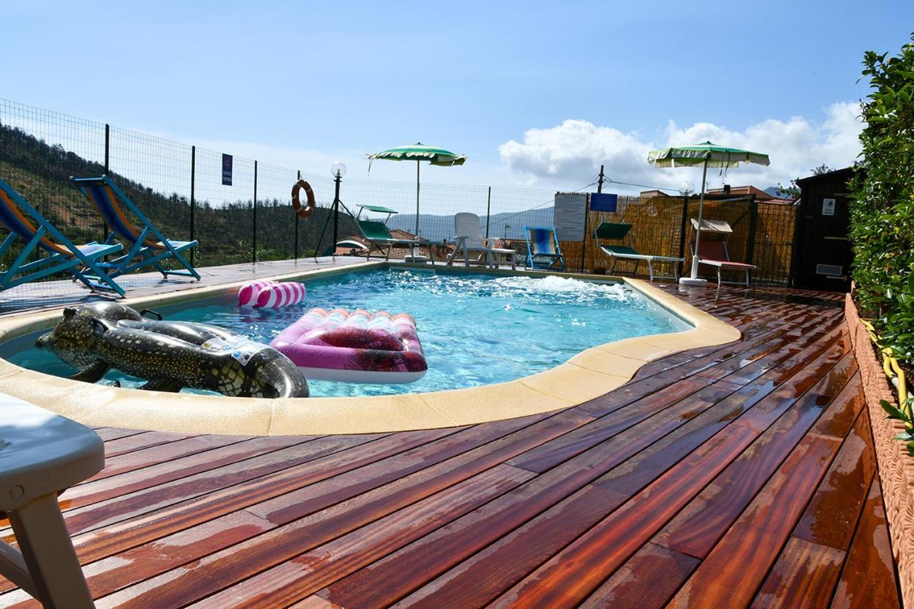 Villa Gli Angeli Agriturismo Cisano sul Neva Exterior foto