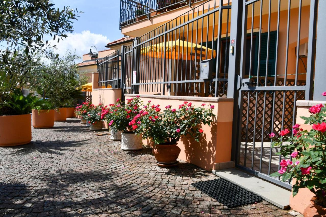 Villa Gli Angeli Agriturismo Cisano sul Neva Exterior foto